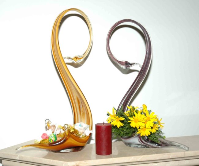 Multi Color Hand Blown Glass Swan Dish, Candle Holder, Vase Item No. GB707 - Image 7