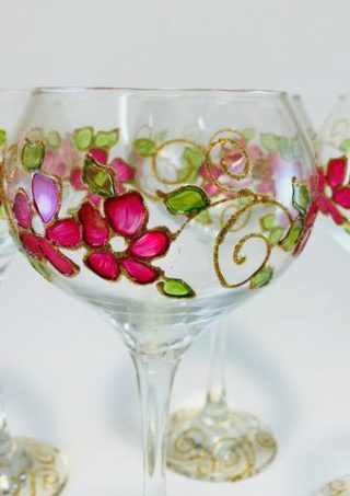 Set of 4 Turkish 17 Oz. Wine Glasses With Hand Painted Red Flowers